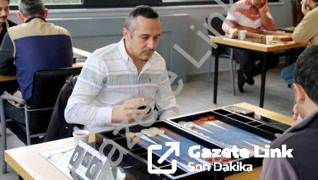 Kütahya OSB’de Geleneksel Tavla Turnuvası Heyecanı: Şampiyon Martur Kılıf