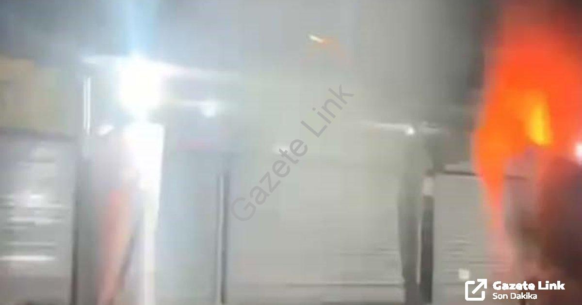 "İzmir'de 'Serdengeçtiler' Sloganlı Dehşet: İş Yerine Bombalı Saldırı" başlıklı haber için fotoreali