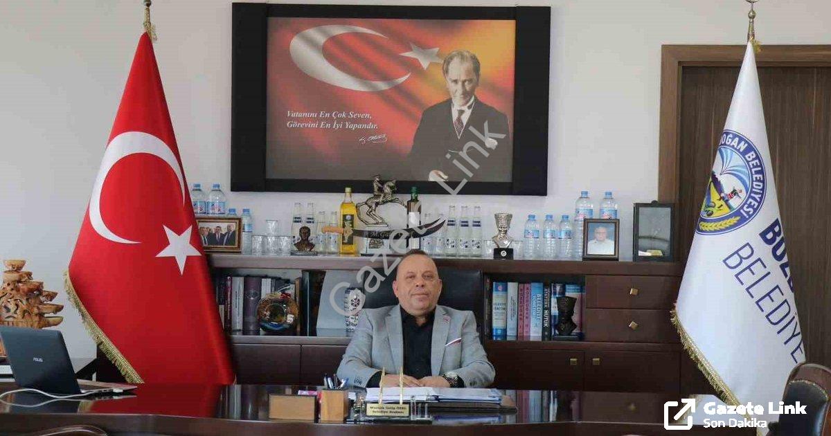 "Bozdoğan'daki Yangın Sonrası Başkan Özel'den Kritik Uyarı Geldi" başlıklı haber için fotorealistik,