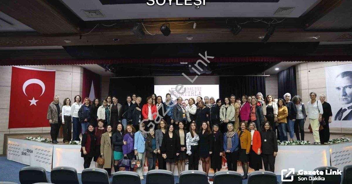 "Manisa'da Belgesel Gösterimi ve Anlamlı Söyleşi" başlıklı haber için fotorealistik, profesyonel bir