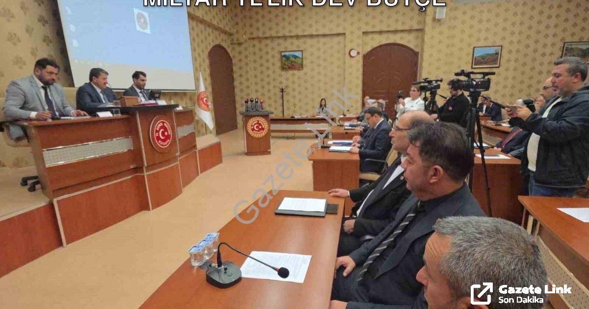"Kütahya’da 2026 Vizyonu: Su Sorunu ve 2.2 Milyar TL’lik Dev Bütçe" başlıklı haber için fotorealisti