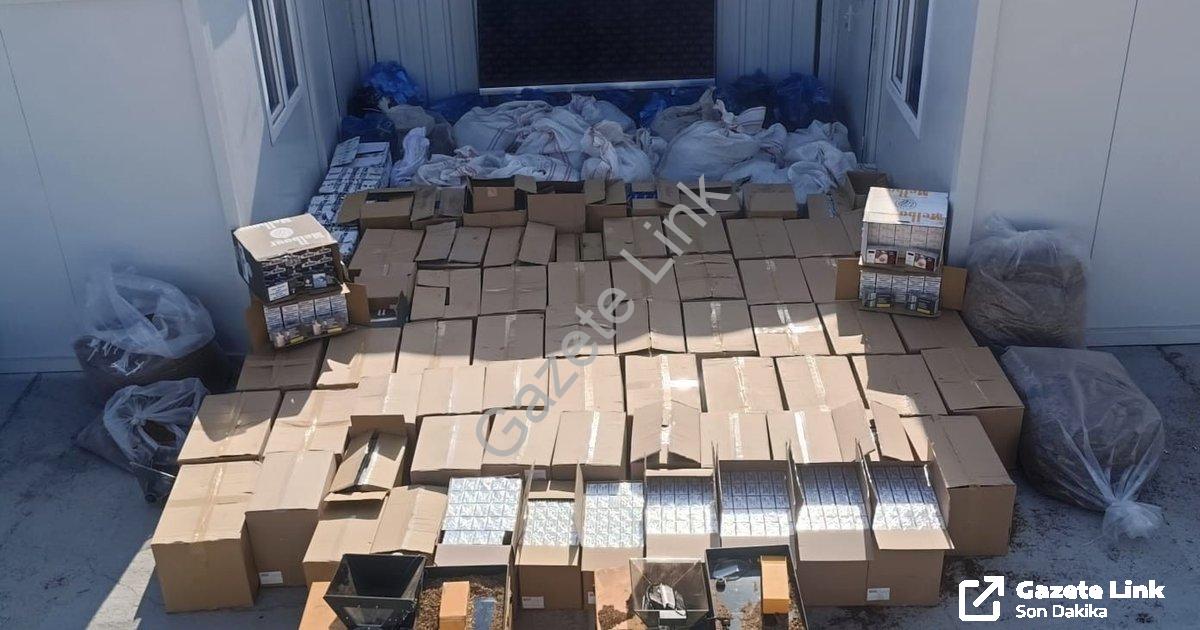 "Aydın ve İzmir'de Dev Tütün Operasyonu: Tonlarca Malzeme Yakalandı" başlıklı haber için fotorealist