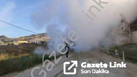 Aydın Germencik’te Jeotermal Hattı Patladı: Yol Ulaşıma Kapandı