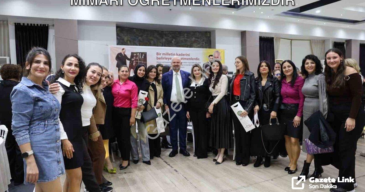 "Başkan Pehlivan: Başarının ve Geleceğin Mimarı Öğretmenlerimizdir" başlıklı haber için fotorealisti