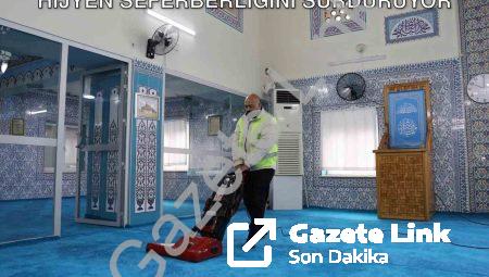 Yunusemre Belediyesi İbadethanelerde Hijyen Seferberliğini Sürdürüyor