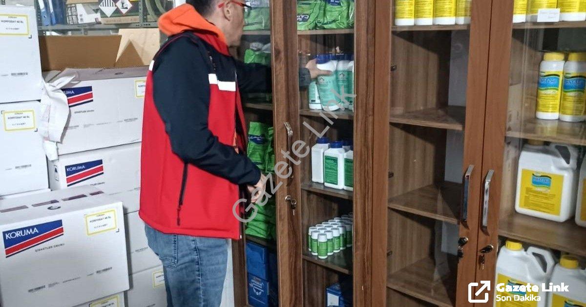 "Uşak’ta Zirai İlaç Denetimi: Tarım Müdürlüğü Ekipleri Sahada" başlıklı haber için fotorealistik, pr