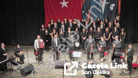 Efeler’de Sanat Rüzgarı: Maarif Korosu’ndan Büyüleyici Performans