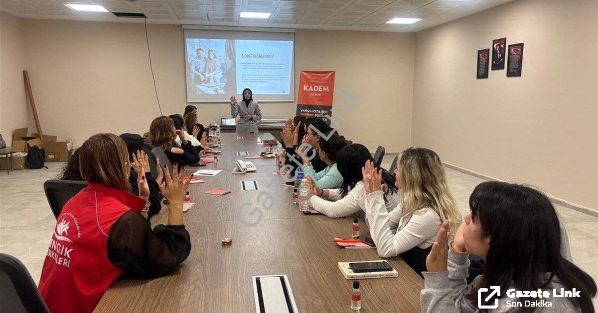 "Aydın'da Yurt Öğrencilerine Kadına Şiddetle Mücadele Eğitimi" başlıklı haber için fotorealistik, pr