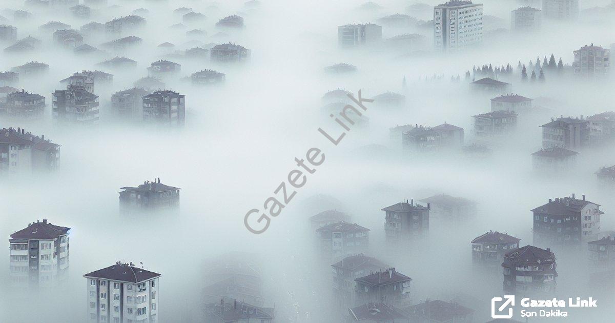 "Denizli'de Sis Kabusu: Görüş Mesafesi 10 Metreye Kadar Düştü" başlıklı haber için fotorealistik, pr
